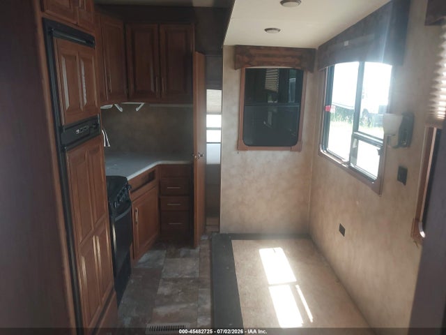 Crossroads Crown Coach Cruiser Pa 2014 4V0FC3122EE013075 Image 8