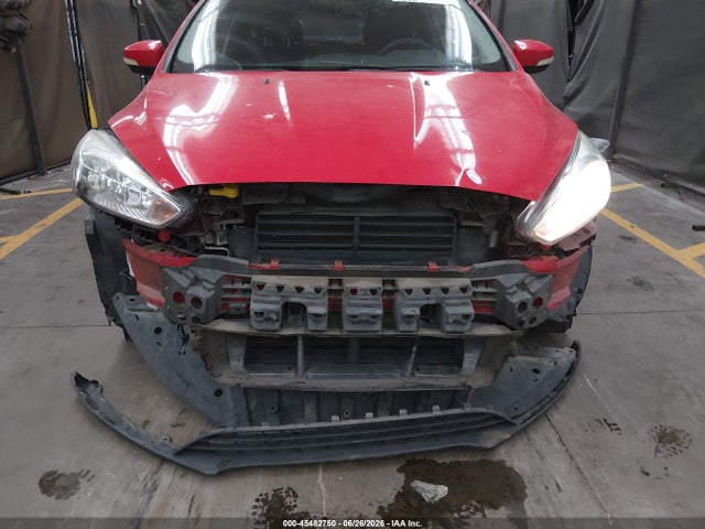 Ford FOCUS SE 2015 1FADP3K24FL375383 Image 6