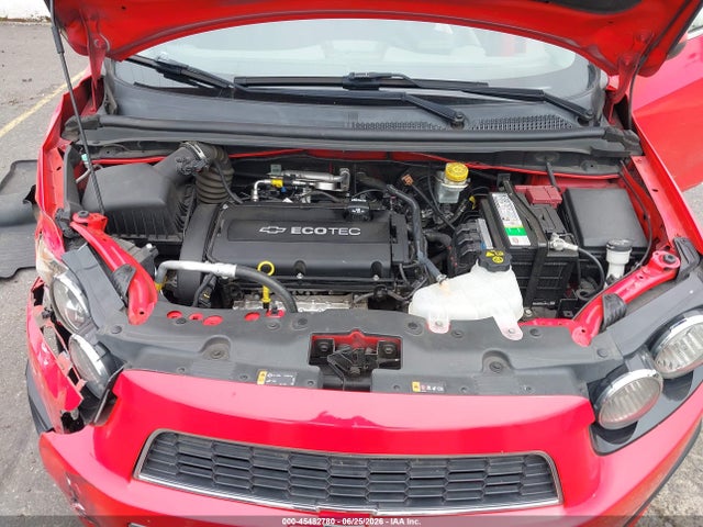 Chevrolet Sonic Lt Auto 2015 1G1JC5SH9F4183856 Image 10