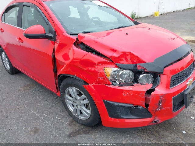 Chevrolet Sonic Lt Auto 2015 1G1JC5SH9F4183856 Image 6