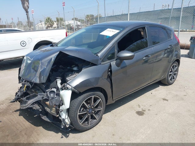 Ford FIESTA SE 2019 3FADP4EJ3KM132021 Image 2
