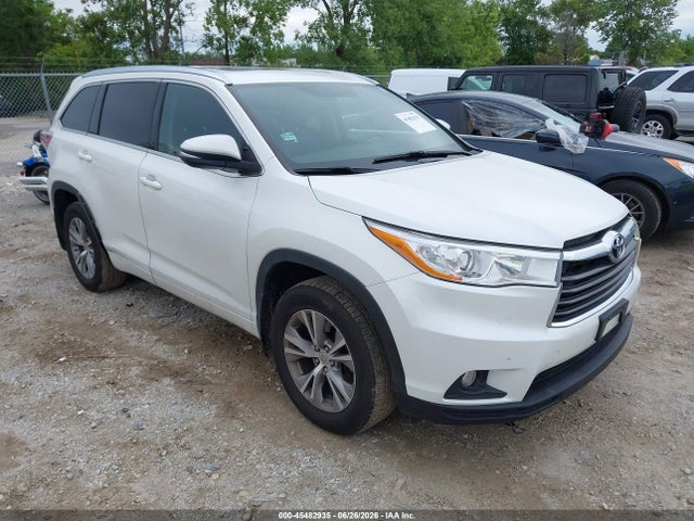 Auction sale of the 2015 Toyota Highlander Xle V6, vin: 5TDJKRFH5FS129647, lot number: 45482935