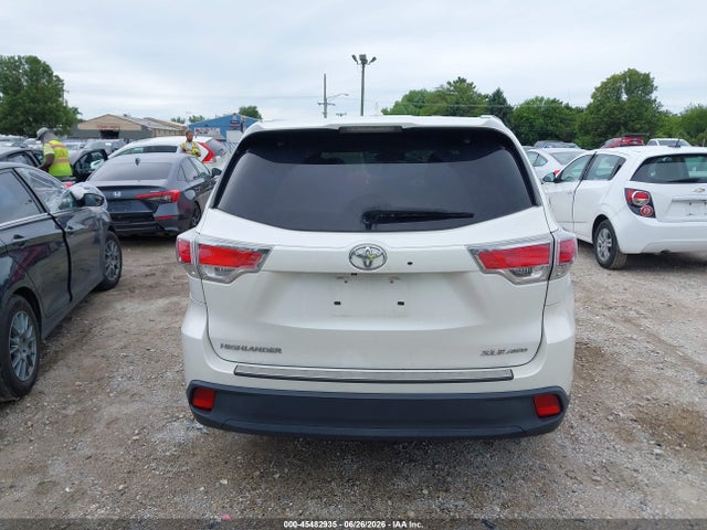 2015 Toyota Highlander Xle V6 მანქანა იყიდება აუქციონზე, vin: 5TDJKRFH5FS129647, აუქციონის ნომერი: 45482935