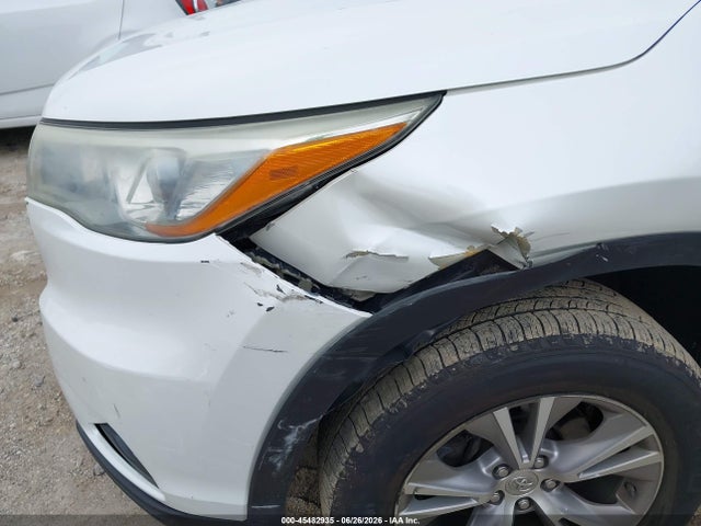 2015 Toyota Highlander Xle V6 მანქანა იყიდება აუქციონზე, vin: 5TDJKRFH5FS129647, აუქციონის ნომერი: 45482935