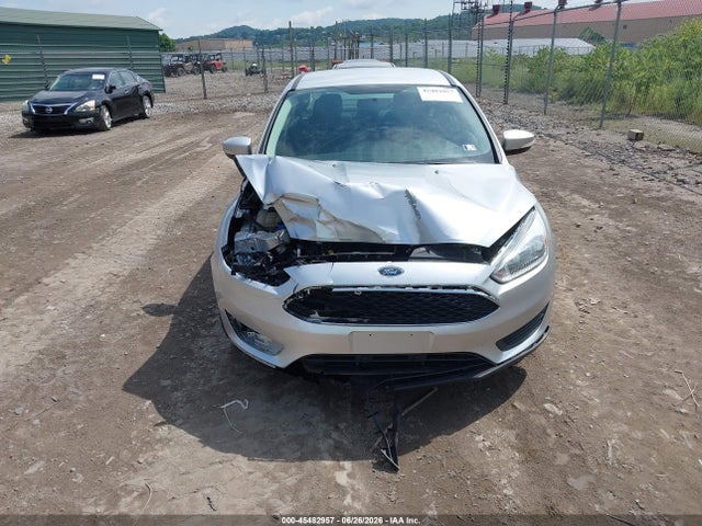 45482957 :رقم المزاد ، 1FADP3F24HL302740 vin ، 2017 Ford Focus Se مزاد بيع