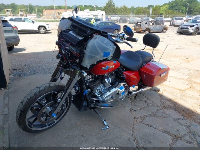 Harley-Davidson FLHX 2023 1HD1KBC10PB653486 Image 2