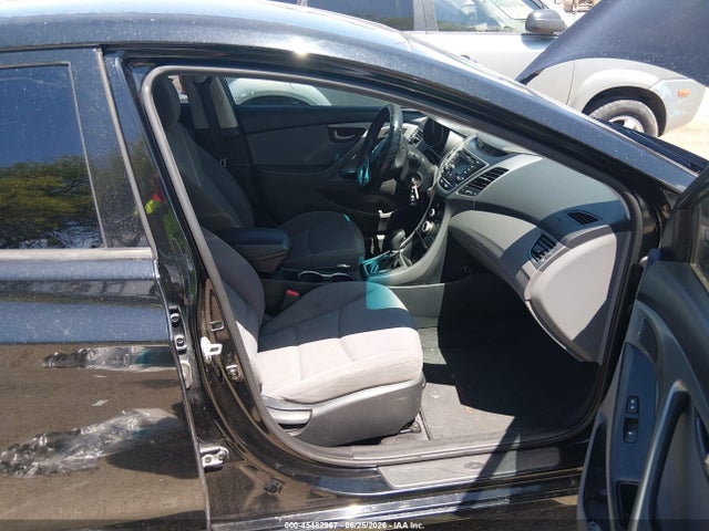KMHDH4AE7GU512395 Hyundai ELANTRA SE