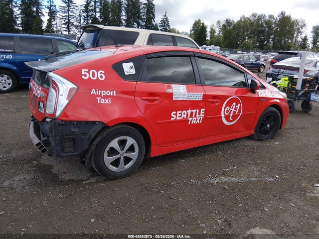 Toyota Prius Three 2014 JTDKN3DUXE0358481 Image 4