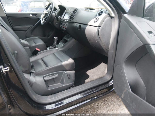 2014 Volkswagen Tiguan Se მანქანა იყიდება აუქციონზე, vin: WVGBV3AX7EW511003, აუქციონის ნომერი: 45482982