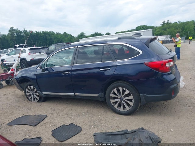 45483007 :رقم المزاد ، 4S4BSATC6J3291159 vin ، 2018 Subaru Outback 2.5i Touring مزاد بيع