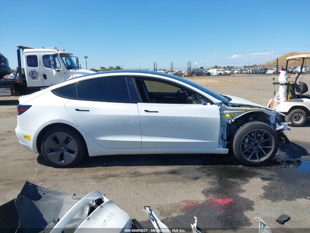 Tesla Model 3 Rear-wheel Drive 2022 5YJ3E1EA2NF123751 Image 13