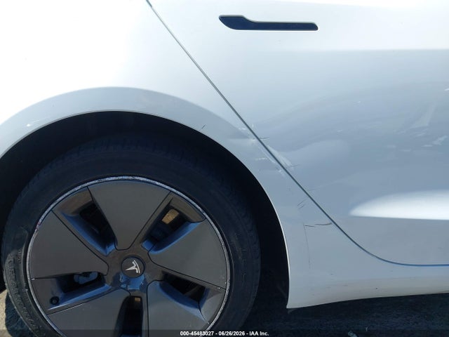 Tesla Model 3 Rear-wheel Drive 2022 5YJ3E1EA2NF123751 Image 19