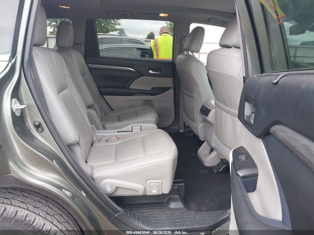 5TDDGRFH0JS038180 Toyota Highlander Hybrid Limited Platinum