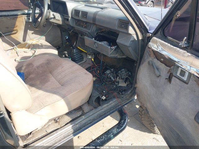 Продаж на аукціоні авто 1987 Toyota Pickup Rn63 Std, vin: JT4RN63R9H0133163, номер лоту: 45483054