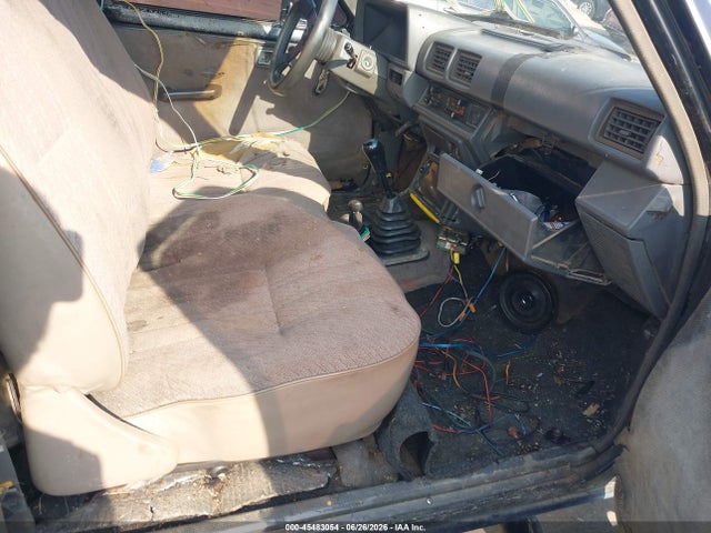 Продаж на аукціоні авто 1987 Toyota Pickup Rn63 Std, vin: JT4RN63R9H0133163, номер лоту: 45483054