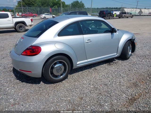 45483095 :رقم المزاد ، 3VWJP7AT6CM660611 vin ، 2012 Volkswagen Beetle 2.5l مزاد بيع