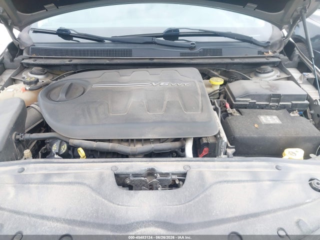 45483124 :رقم المزاد ، 1C3CCCAG3FN516516 vin ، 2015 Chrysler 200 Limited مزاد بيع