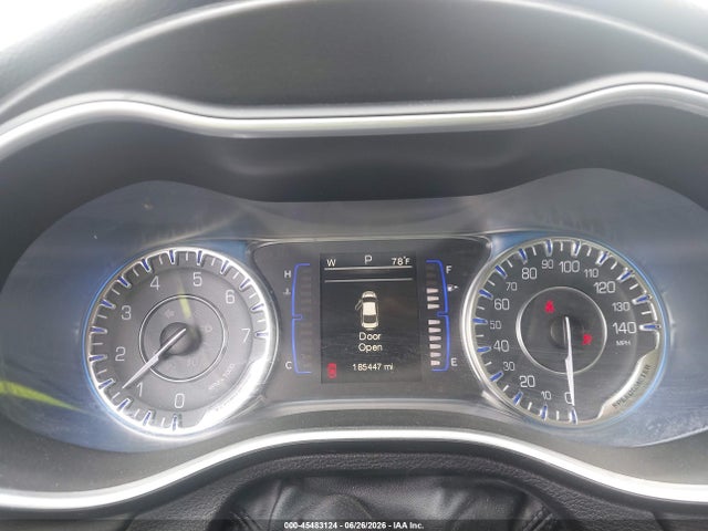Продаж на аукціоні авто 2015 Chrysler 200 Limited, vin: 1C3CCCAG3FN516516, номер лоту: 45483124