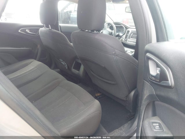 Продаж на аукціоні авто 2015 Chrysler 200 Limited, vin: 1C3CCCAG3FN516516, номер лоту: 45483124