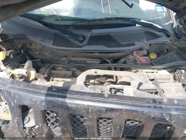 2014 Jeep Patriot Latitude მანქანა იყიდება აუქციონზე, vin: 1C4NJPFAXED645220, აუქციონის ნომერი: 45483139