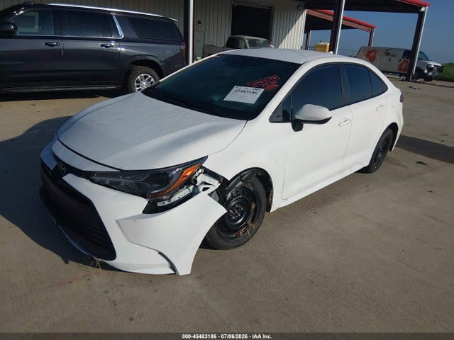 Toyota COROLLA LE 2026 5YFB4MDE0TP438764 Image 2
