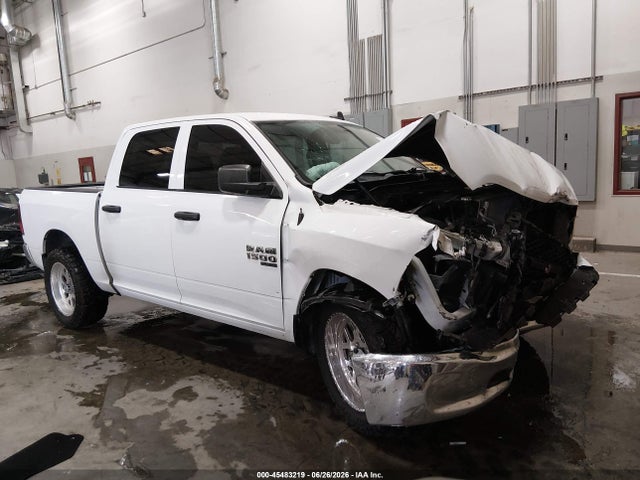 3C6RR6KG4NG210640 RAM 1500 Classic Tradesman 4x2 5&#039;7 Box