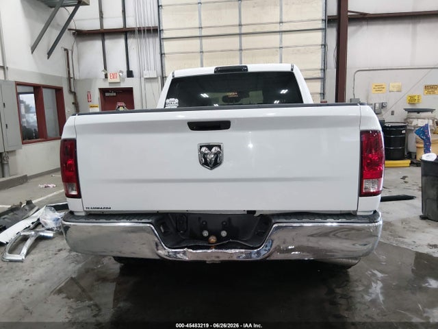 3C6RR6KG4NG210640 RAM 1500 Classic Tradesman 4x2 5&#039;7 Box