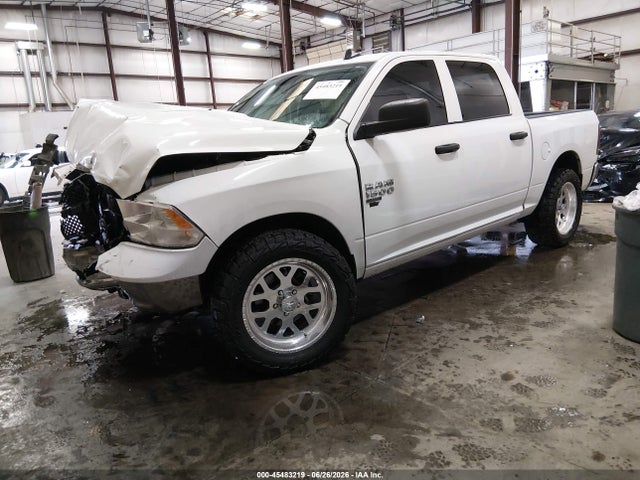 3C6RR6KG4NG210640 RAM 1500 Classic Tradesman 4x2 5&#039;7 Box