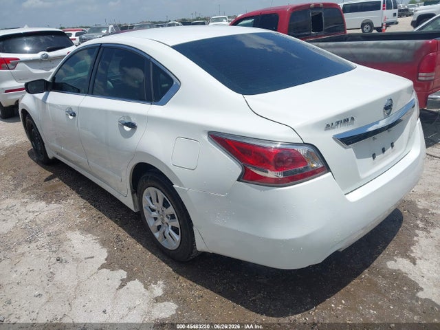 1N4AL3AP6FN915493 Nissan Altima 2.5 S