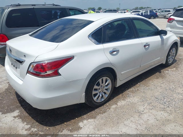 1N4AL3AP6FN915493 Nissan Altima 2.5 S