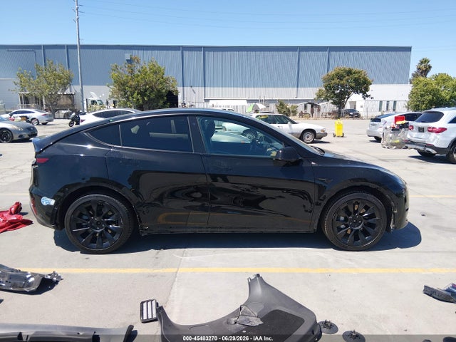 Продажа на аукционе авто 2021 Tesla Model Y Long Range Dual Motor All-wheel Drive, vin: 5YJYGDEE7MF076557, номер лота: 45483270