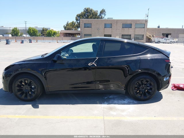 45483270 :رقم المزاد ، 5YJYGDEE7MF076557 vin ، 2021 Tesla Model Y Long Range Dual Motor All-wheel Drive مزاد بيع