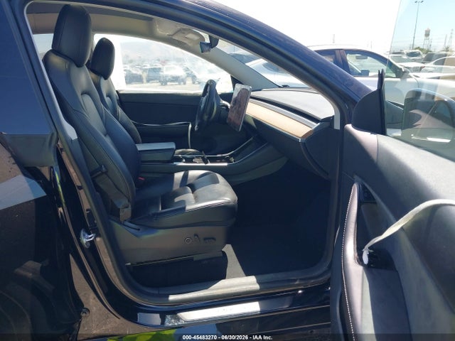 45483270 :رقم المزاد ، 5YJYGDEE7MF076557 vin ، 2021 Tesla Model Y Long Range Dual Motor All-wheel Drive مزاد بيع