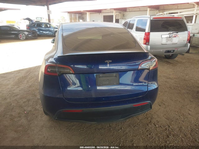 2022 Tesla Model Y Long Range Dual Motor All-wheel Drive მანქანა იყიდება აუქციონზე, vin: 7SAYGDEE7NF369556, აუქციონის ნომერი: 45483285