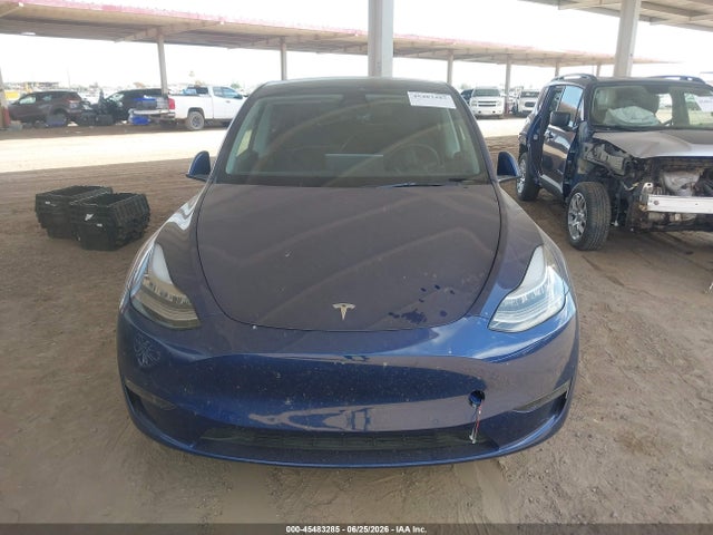 2022 Tesla Model Y Long Range Dual Motor All-wheel Drive მანქანა იყიდება აუქციონზე, vin: 7SAYGDEE7NF369556, აუქციონის ნომერი: 45483285