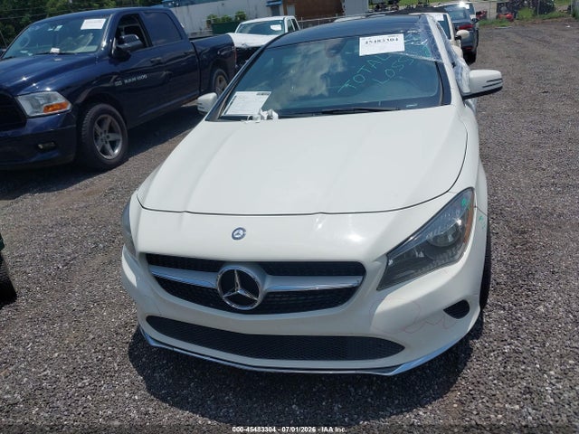 45483304 :رقم المزاد ، WDDSJ4GB4HN484831 vin ، 2017 Mercedes-benz Cla 250 4matic مزاد بيع