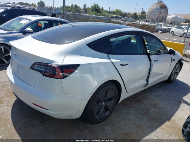 Tesla Model 3 Rear-wheel Drive 2023 5YJ3E1EA6PF578976 Image 4