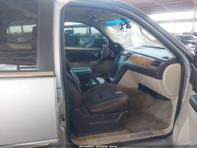 2010 Cadillac Escalade Hybrid Platinum მანქანა იყიდება აუქციონზე, vin: 1GYUCFEJ9AR160978, აუქციონის ნომერი: 45483315