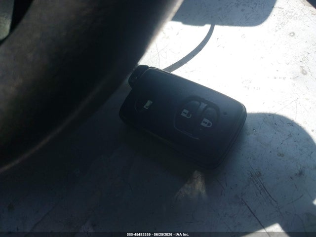 Toyota Prius Three 2015 JTDKN3DUXF0446738 Image 11