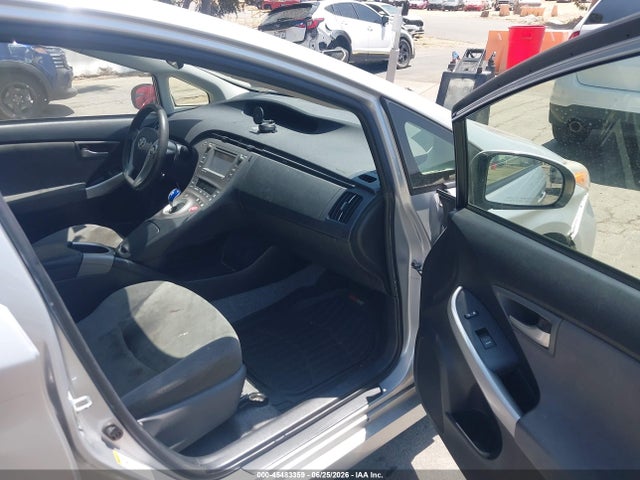 Toyota Prius Three 2015 JTDKN3DUXF0446738 Image 5