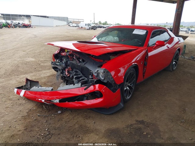 Dodge Challenger 392 Hemi Scat Pack Shaker 2016 2C3CDZFJXGH222013 Image 2
