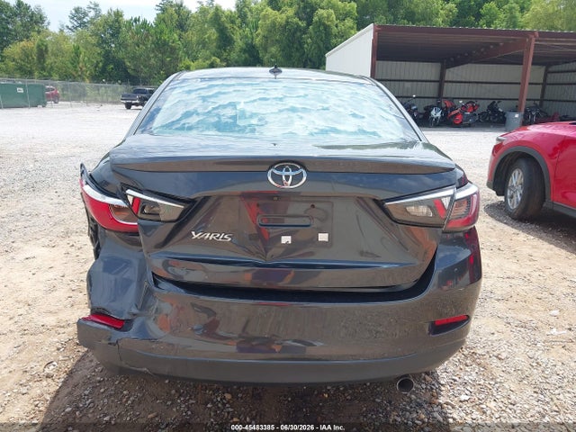 3MYDLBYV9KY507493 Toyota YARIS LE