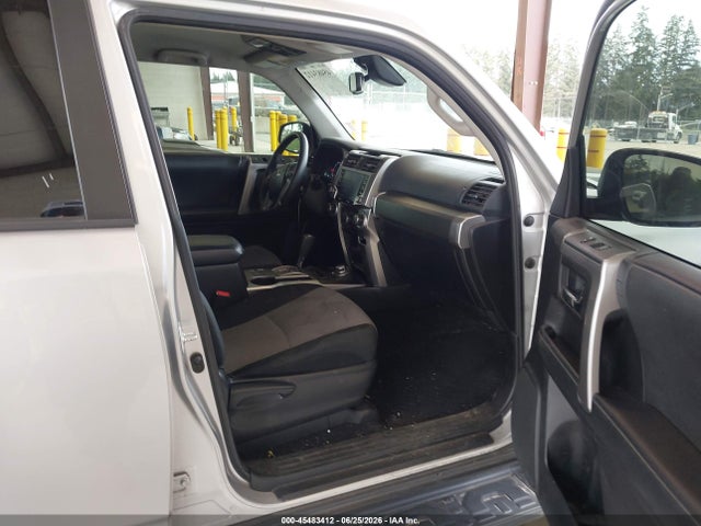 Toyota 4RUNNER SR5 2021 JTEMU5JR3M5922203 Image 5