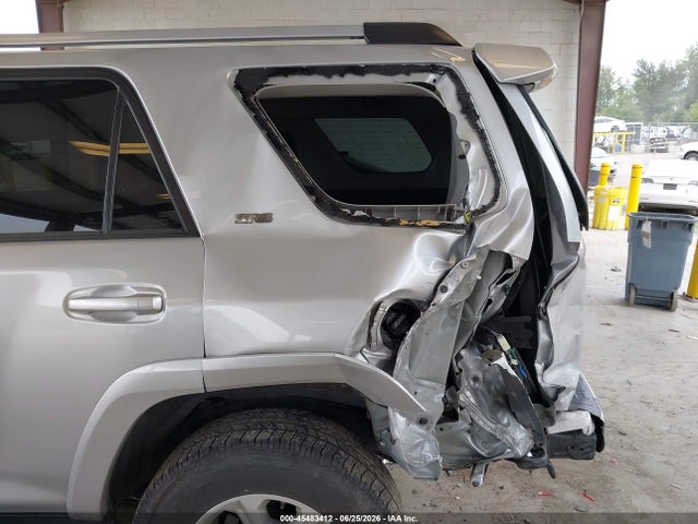 Toyota 4RUNNER SR5 2021 JTEMU5JR3M5922203 Image 6