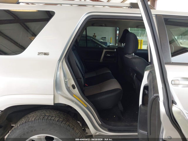 Toyota 4RUNNER SR5 2021 JTEMU5JR3M5922203 Image 8