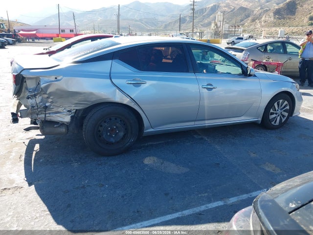 1N4BL4BV3LC141413 Nissan Altima S Fwd