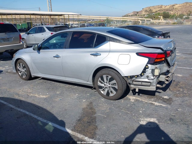1N4BL4BV3LC141413 Nissan Altima S Fwd