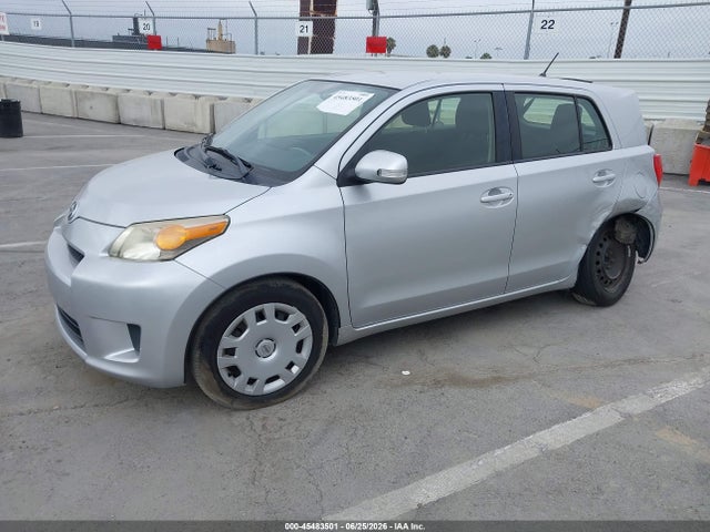 Scion XD 2014 JTKKUPB46E1043337 Image 2