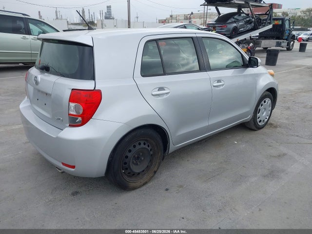 Scion XD 2014 JTKKUPB46E1043337 Image 4
