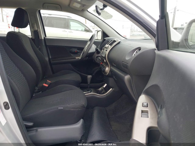 Scion XD 2014 JTKKUPB46E1043337 Image 5